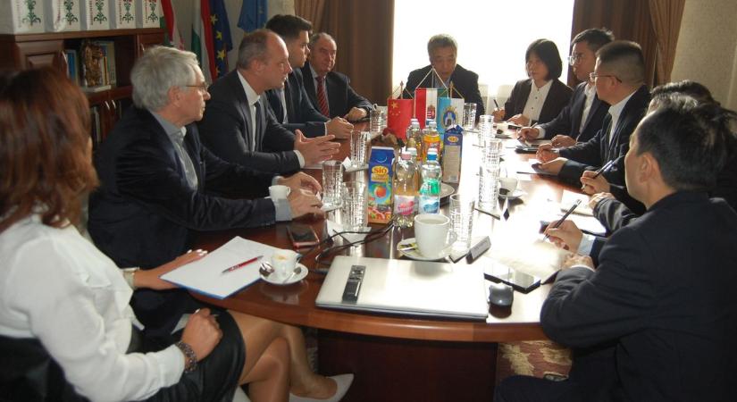 Kínai delegáció látogatott Kiskunfélegyházára