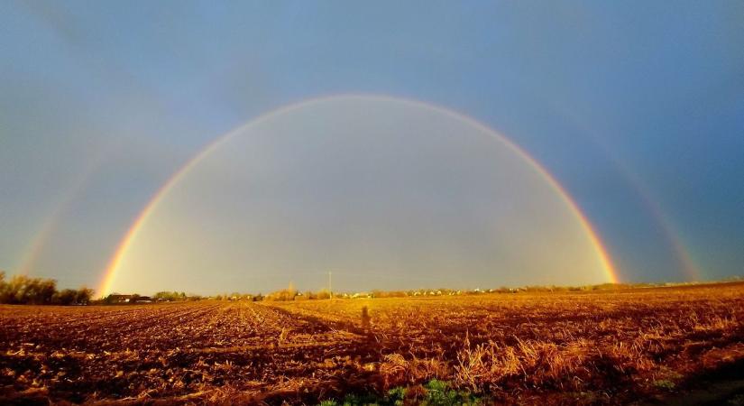Káprázatos égi jelenség ragyogott Füred felett, az egész város erről beszél
