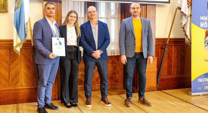 Életmentés 45 perc alatt: országosan az elsők között van Tolna, villámgyors stroke-ellátás jár a betegeknek (galéria)