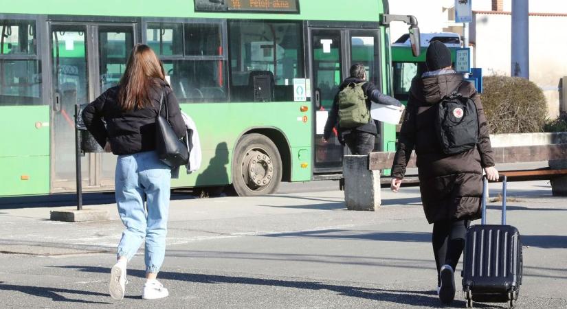 Ezek a legnagyobb gondok a pécsi buszközlekedéssel az olvasóink szerint