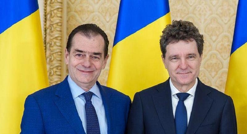 Kirúgta tanácsadóját az államfő