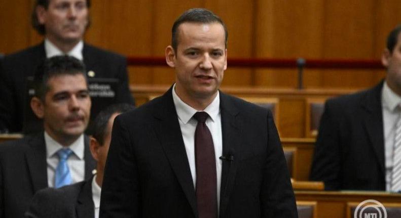 Az Országgyűlésben is szóba jött a magyar–ír