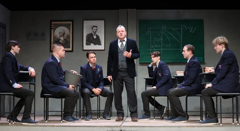 Újra életre kel a Holt költők társasága! (galéria)