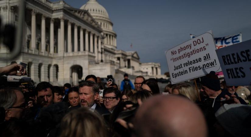 Megszavazta az amerikai képviselőház az Epstein-akták nyilvánosságra hozását
