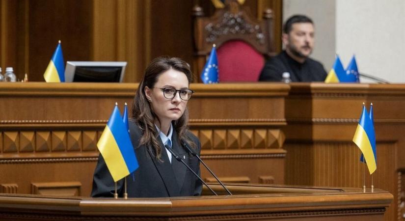 Vastag bőr: az ukrán kormányfő a korrupcióról tárgyalt EU-nagykövetekkel, majd kért még 60 milliárd eurót