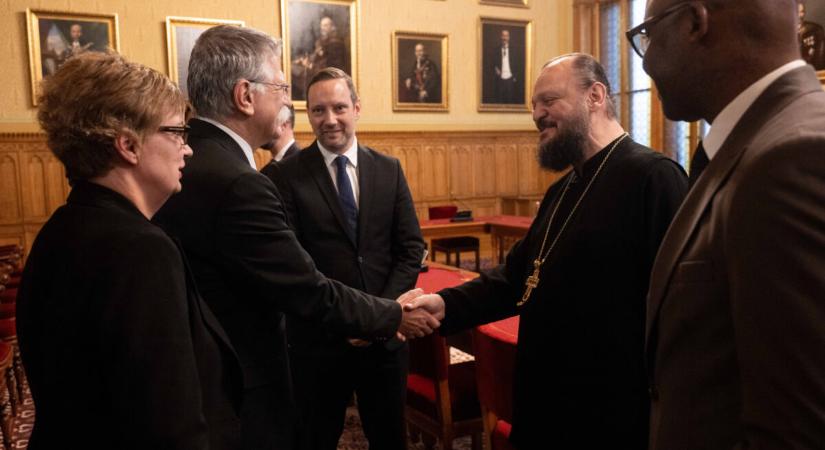 „A közel-keleti és afrikai keresztényüldözés mindennapi valóságáról tesznek tanúságot”