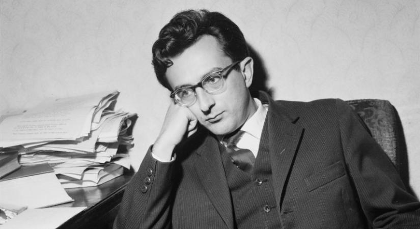 November 19-én történt