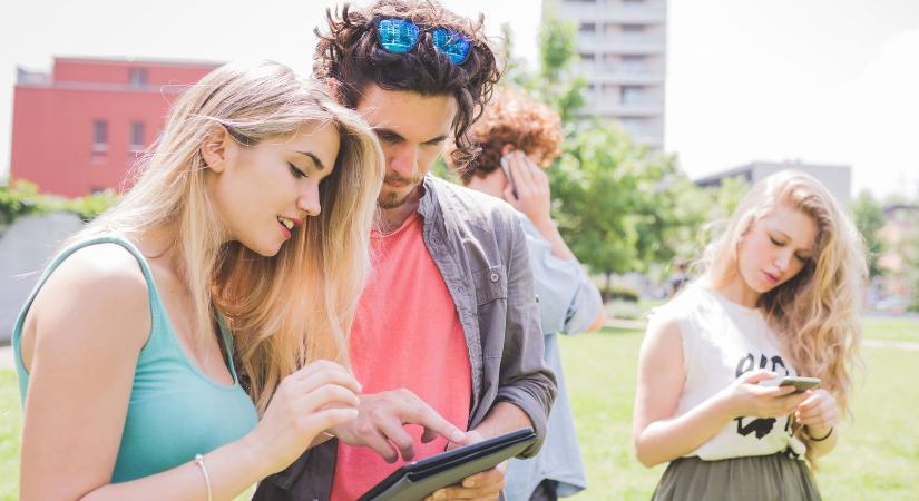 Kihirdették a 2025-ös év szavát és lehet, hogy téged is érint