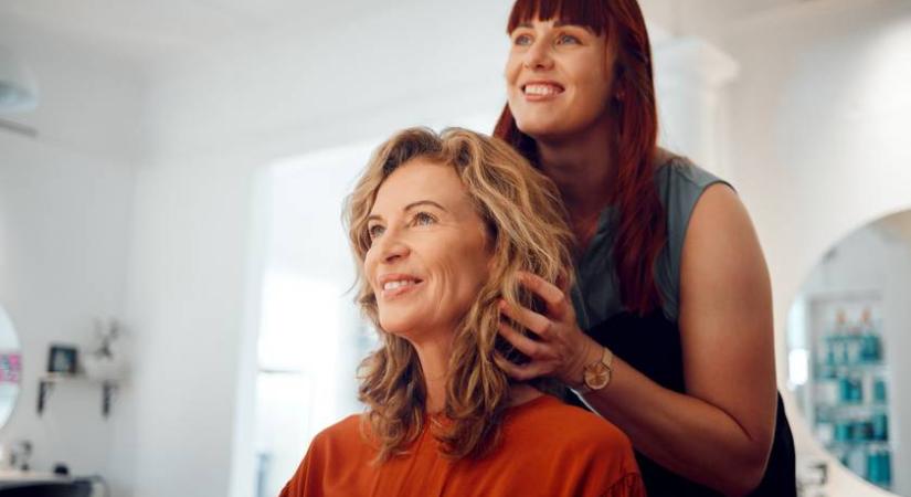 10 évet fiatalítanak ezek a frizurák: előtte-utána képeken a változás