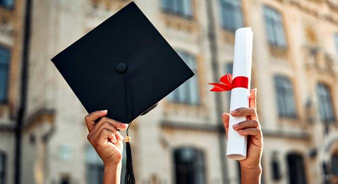 Majdnem minden második fiatal felnőtt diplomás az EU-ban