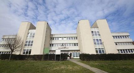 Mondjuk le az időpontot, ha nem tudunk elmenni egy pécsi szakrendelésre!