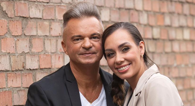 "Bomba tested van" - Fekete fehérneműben villantott a magyar rádiós felesége