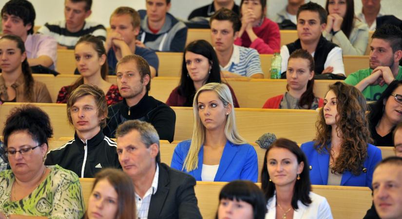 Csak az utóbbi években nő újra az egyetemisták száma Szlovákiában – főként a külföldiek miatt