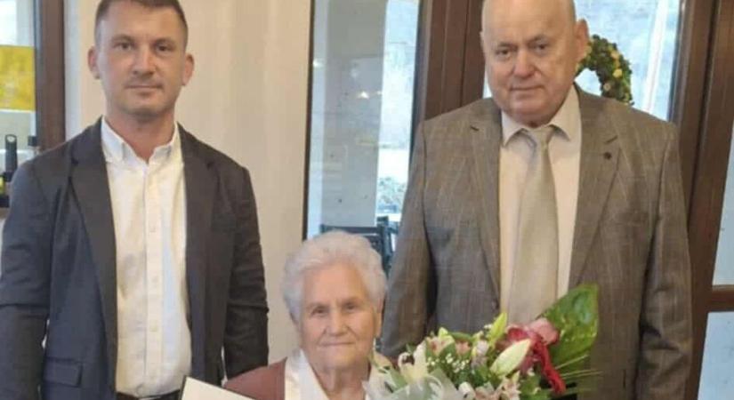 Kilenc évtized derűje – 90. születésnapját ünnepelte Simon Lajosné Demjénben