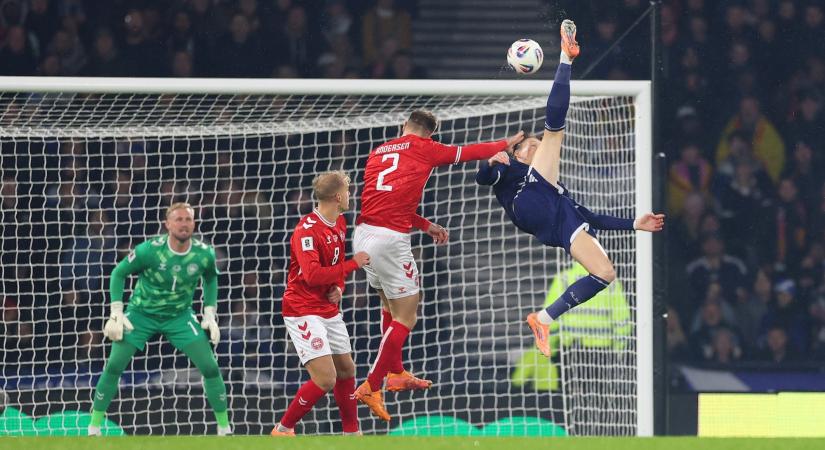 Ollózós csodagól és félpályás átemelés után jutottak ki a világbajnokságra a skótok