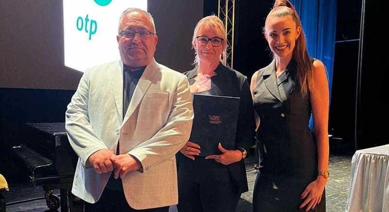 Tavasziné Kemencsik Gabriella: Válság van? Akkor tegyünk rá még egy lapáttal!