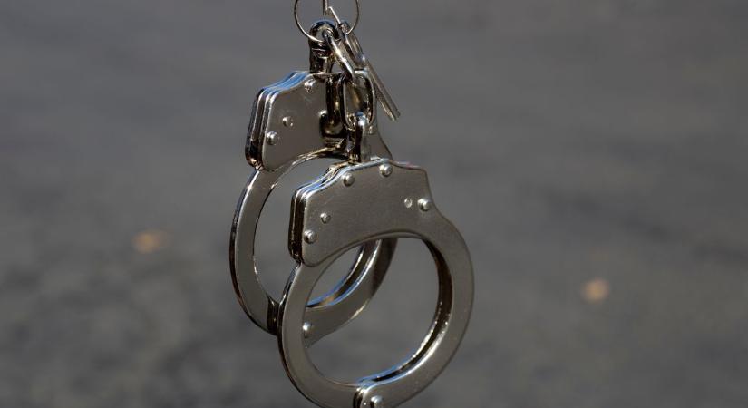 Az igazság árnyékában: tanúkat bántalmaztak és fenyegettek