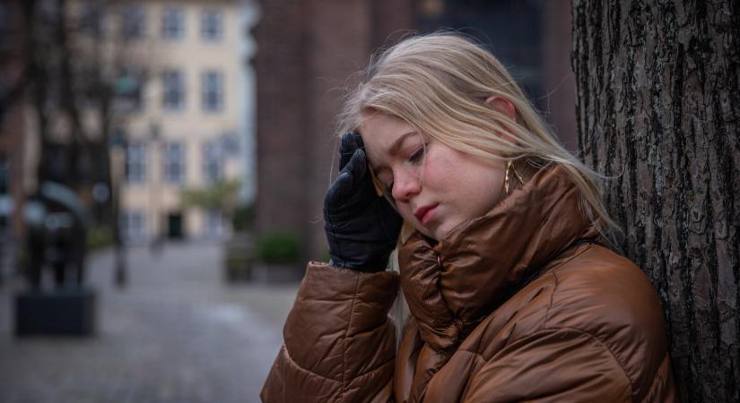 Ködös, hideg idő lesz, mégis melegfronti panaszok kínozhatnak