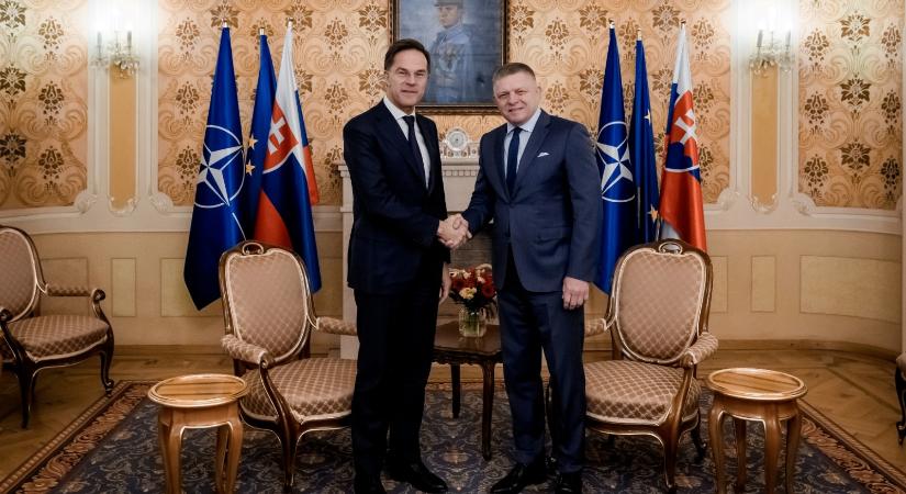 Fico Szlovákia légvédelmének megerősítését kérte a NATO-főtitkártól