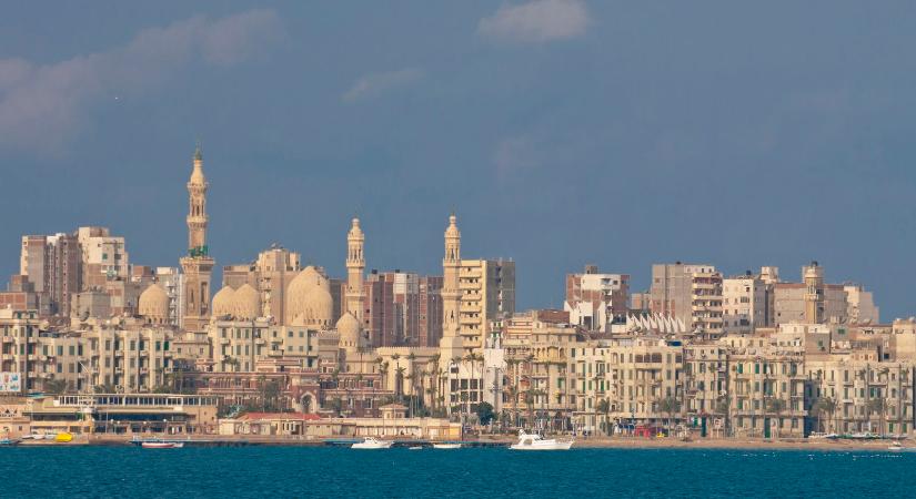 Hazánk fiai sokkolódnak Egyiptomban egy vendéglő neve láttán, feltépi azonnal a sebeinket