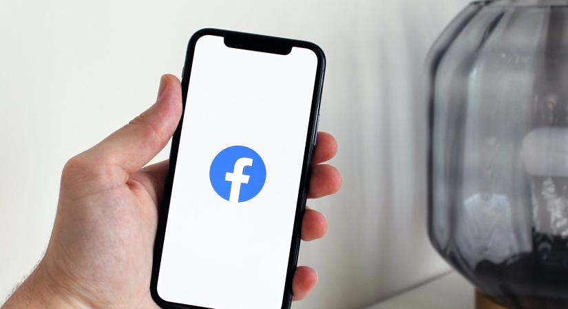 Döbbenetes hiba a Facebooknál: ártatlan felhasználók tucatjait törlik
