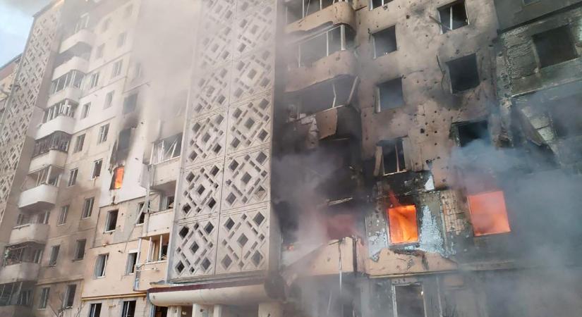 Kilenc ember meghalt egy nyugat-ukrajnai lakóházat ért támadásban