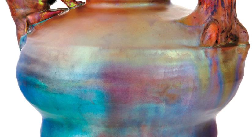 20 millió fölött keltek el a monumentális Zsolnay-vázák – fotók