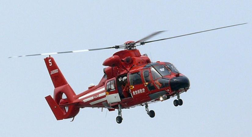 Drámai a helyzet: Ötven éve nem látott tűz pusztít egy japán városban – menekülnek az emberek