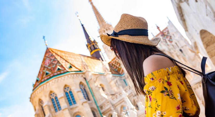 A Google dönti el, hol esznek és alszanak a budapesti turisták