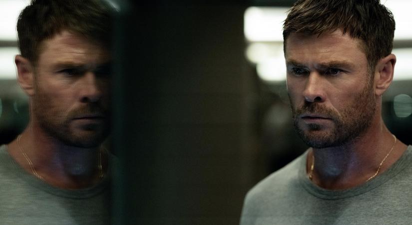 Hamarosan a mozikban: Magyar szinkronos előzetest kapott Chris Hemsworth új akciófilmje, A bűn útja