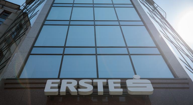 Figyelmeztet az egyik legnagyobb hazai bank, leállás jön a héten