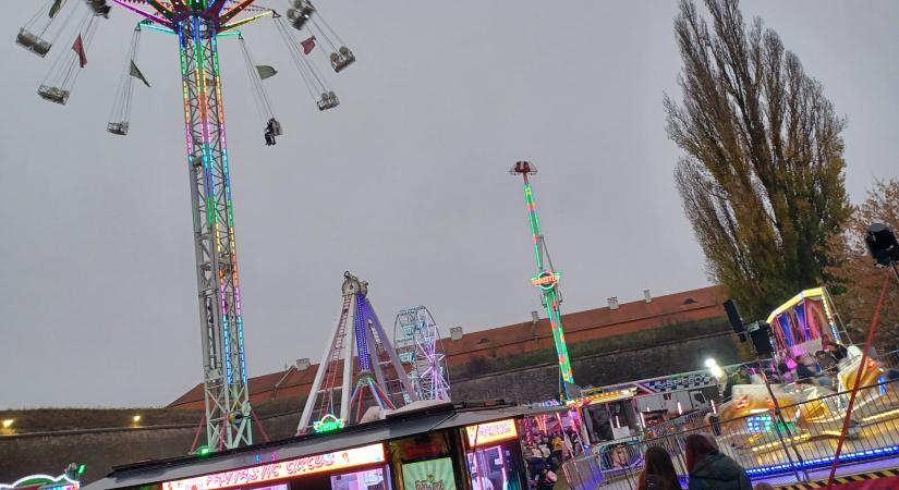 Hangulatkép a komáromi András-napi vásárról