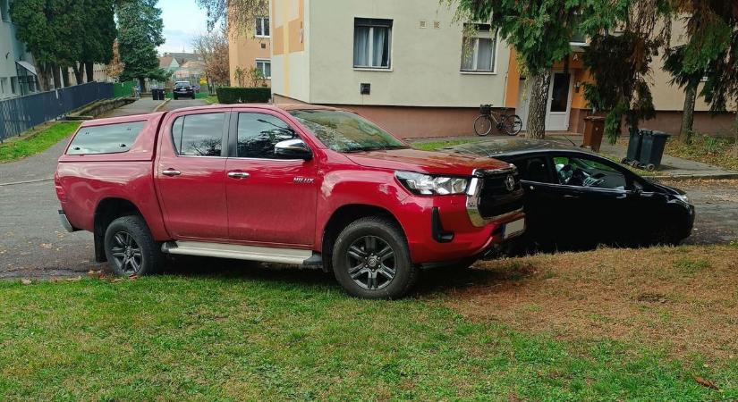 Terepjáróval a városi dzsungelben - megint egy merész parkolás Zalából