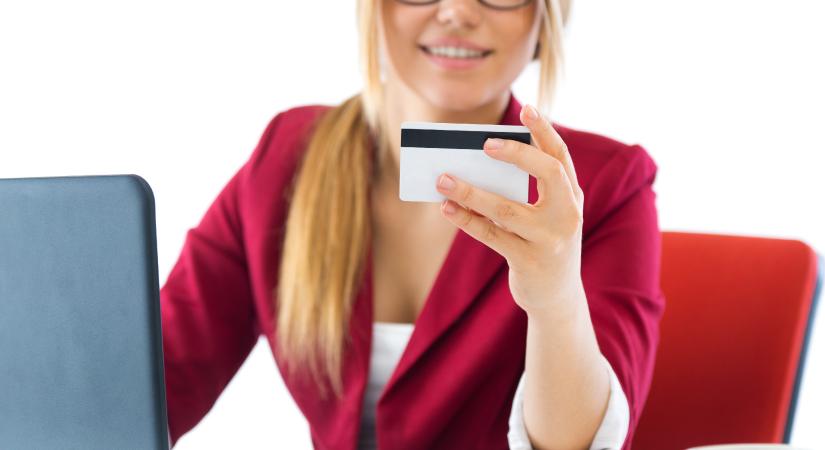 Ha lekötés nélkül tartja bankban a pénzét, óriási összeget bukhat