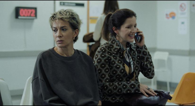 Mambo Maternica – Jön Nagy Borbála első játékfilmje Török-Illyés Orsolyával, Sipos Verával, Székely Rozival és Schmied Zoltánnal