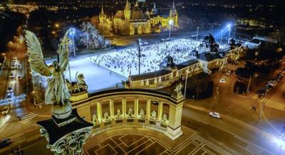 Újra vár a Városligeti Műjégpálya