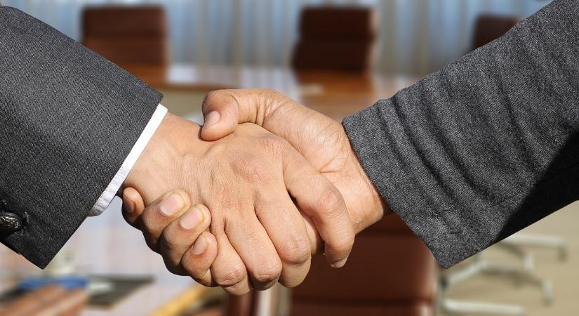 Ennyi pénz szinte nincs is, amennyit a szaúdiak most Amerikában befektetnek