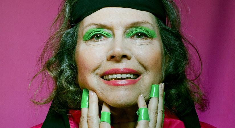 Ladik Katalin költő, performer Pozsonyban lép fel