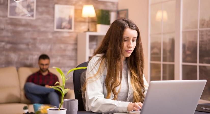 K&H: a fiatalok többsége szereti a munkáját