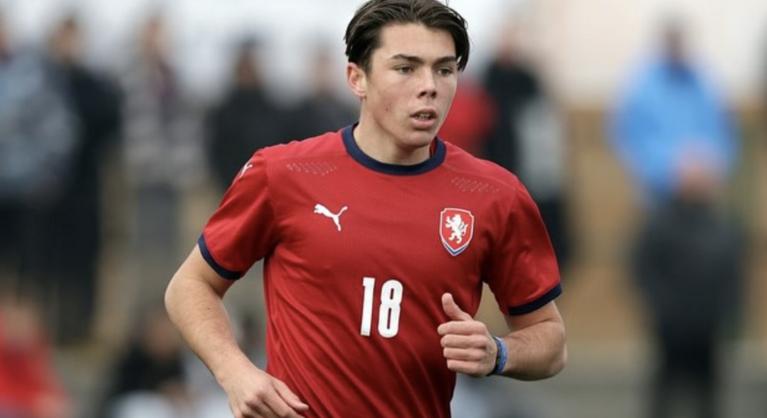 Csak úgy szórja a mesterhármasokat a cseh korosztályos válogatottban futballozó Gianluigi Buffon fia