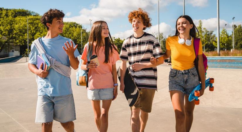 Gósztol, vájbol, hellyeah – ha nem érted a kamaszokat, segítünk eligazodni