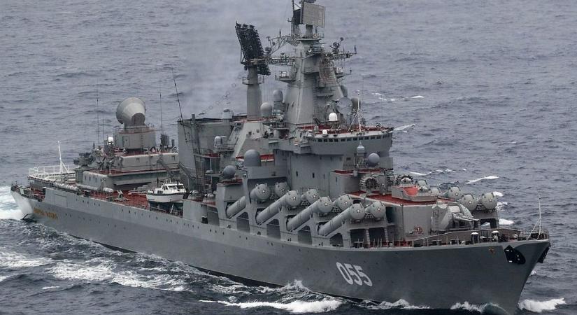 NATO-felségterületet sértett egy orosz cirkáló – a brit védelmi miniszter „katonai opciókat” emlegetett válaszként