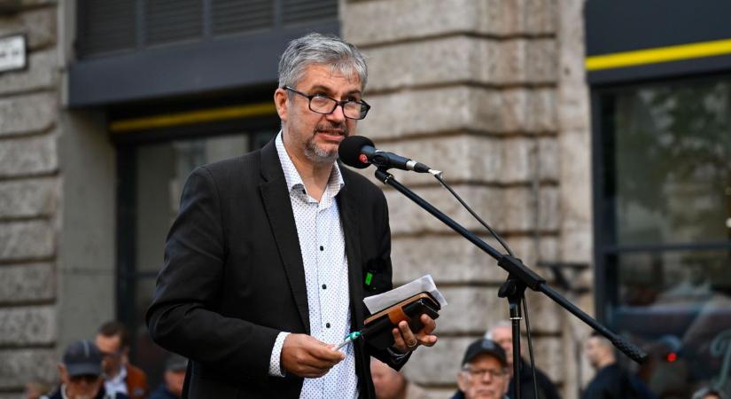 Leültették Hadházyt: már megint légből kapott ellenféllel karatézik az ellenzéki „politikus”