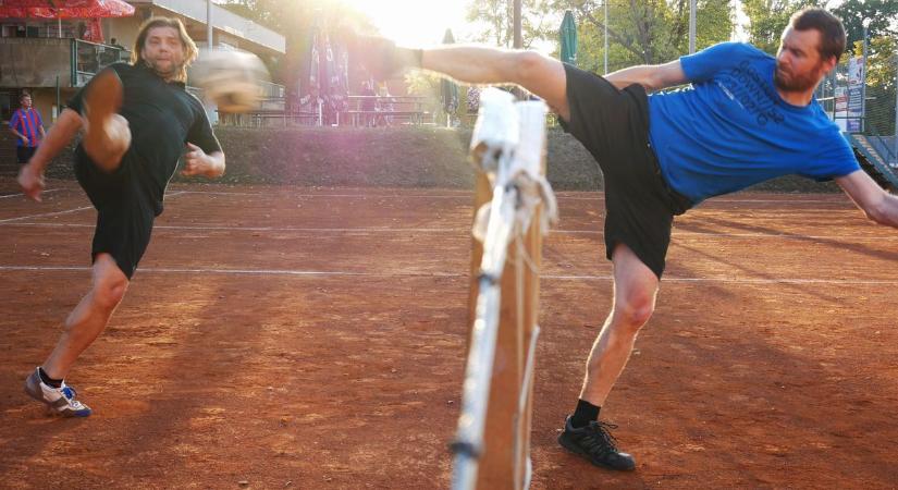Lábtenisz Magyar Bajnokság: bronzérmes a szolnoki trió