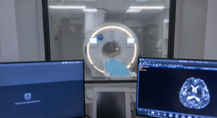 Új MR-berendezéssel gazdagodott a Debreceni Egyetem klinikája