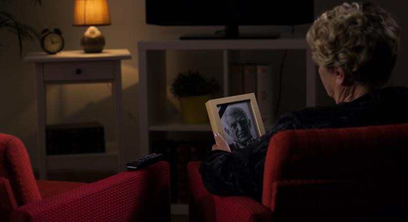 A férfiak mennek, az özvegyek maradnak