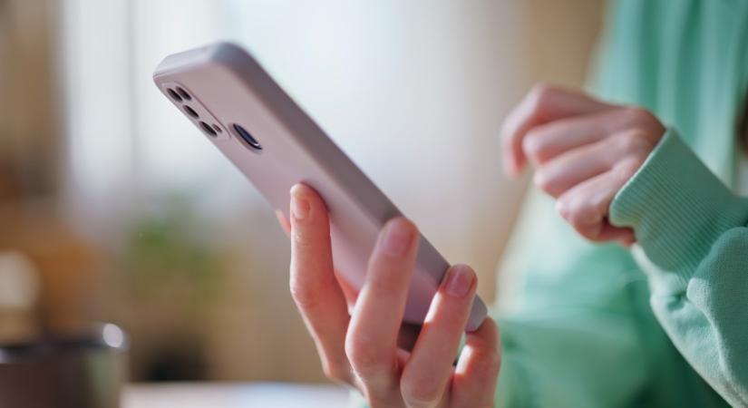 Adathalász üzenetre hívta fel a figyelmet az Államkincstár – töröld, ha ilyen sms-t kaptál