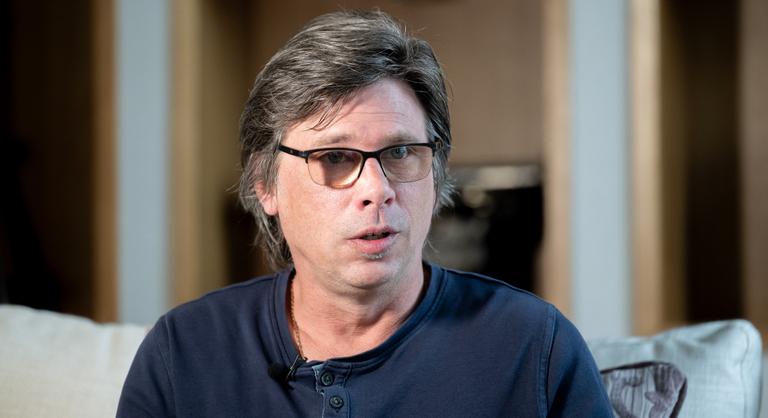 „Mi lesz a következő?” – keményen beleszállt Hont András korábbi munkáltatójába