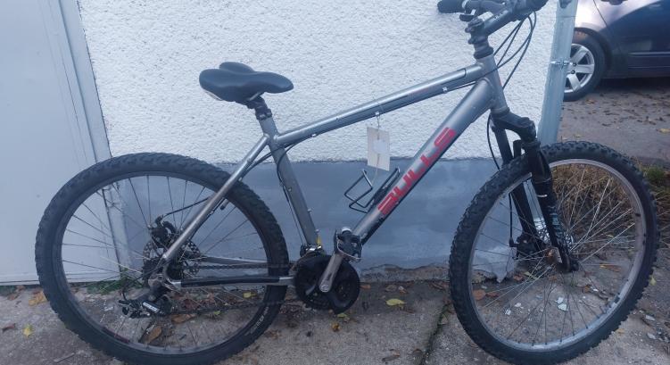 Lopott bicikli tulajdonosát keresik Debrecenben