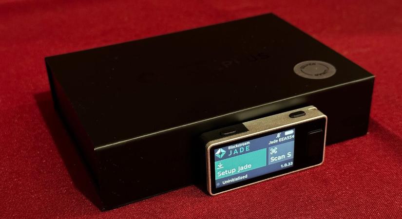 Blockstream Jade Plus: nyílt forrású hardvertárca nagyobb kijelzővel, erősebb biztonsággal